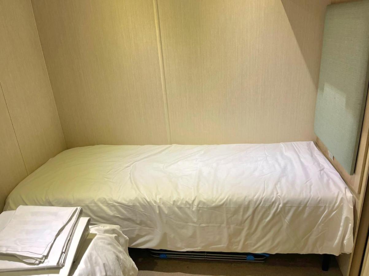 Memories Made Hotel Selsey Bagian luar foto